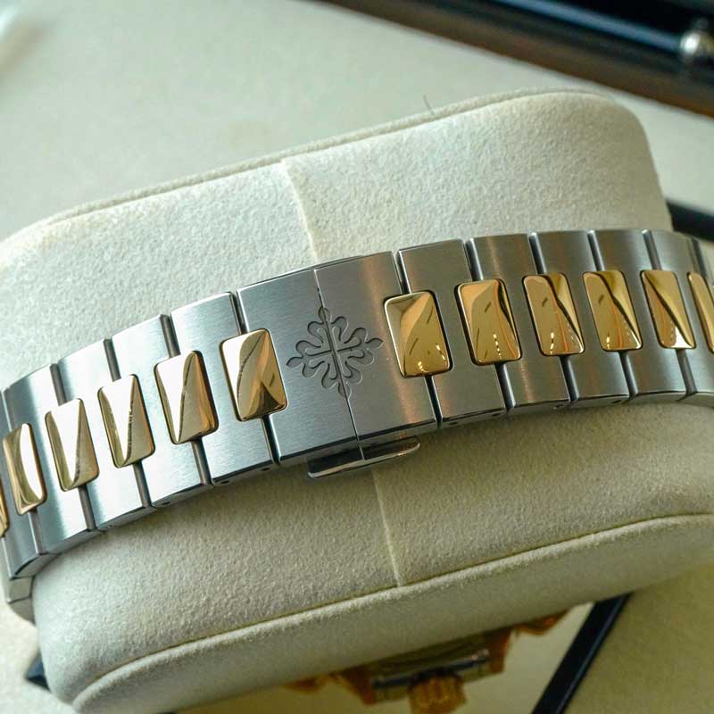 Patek Phillipe Nautilus Flyback Chronograph 5980/1ar Two-tone 18k Rose Gold