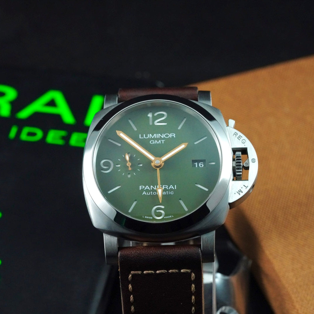 Panerai Luminor GMT PAM01056 Mahendra Singh Dhoni Green Dial Limited Edition Box & Papers