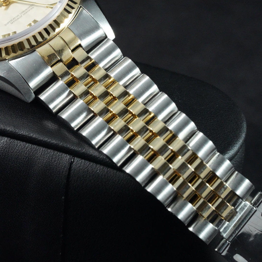 Rolex Datejust 36mm 16233 Ivory Pyramid Dial - Box & Papers RARE 2002/ MINT