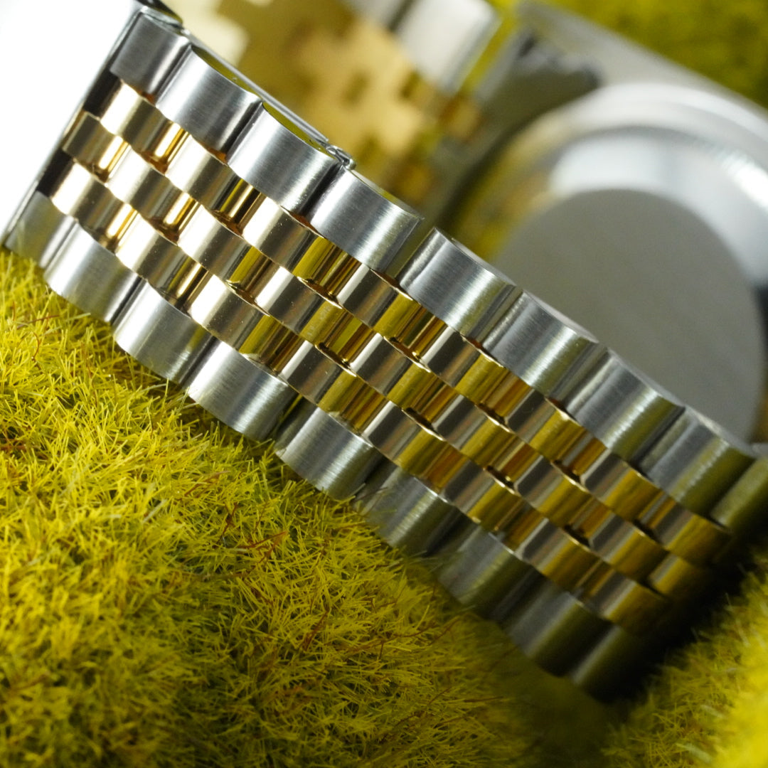 Rolex Datejust 36mm 16233 Ivory Pyramid Dial - Box & Papers RARE 2002/ MINT