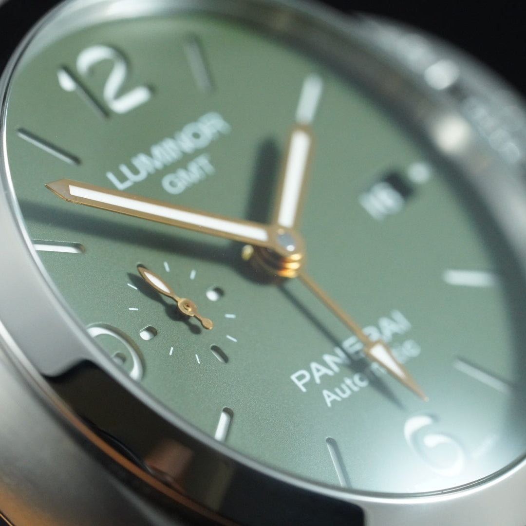 Panerai Luminor GMT PAM01056 Mahendra Singh Dhoni Green Dial Limited Edition Box & Papers