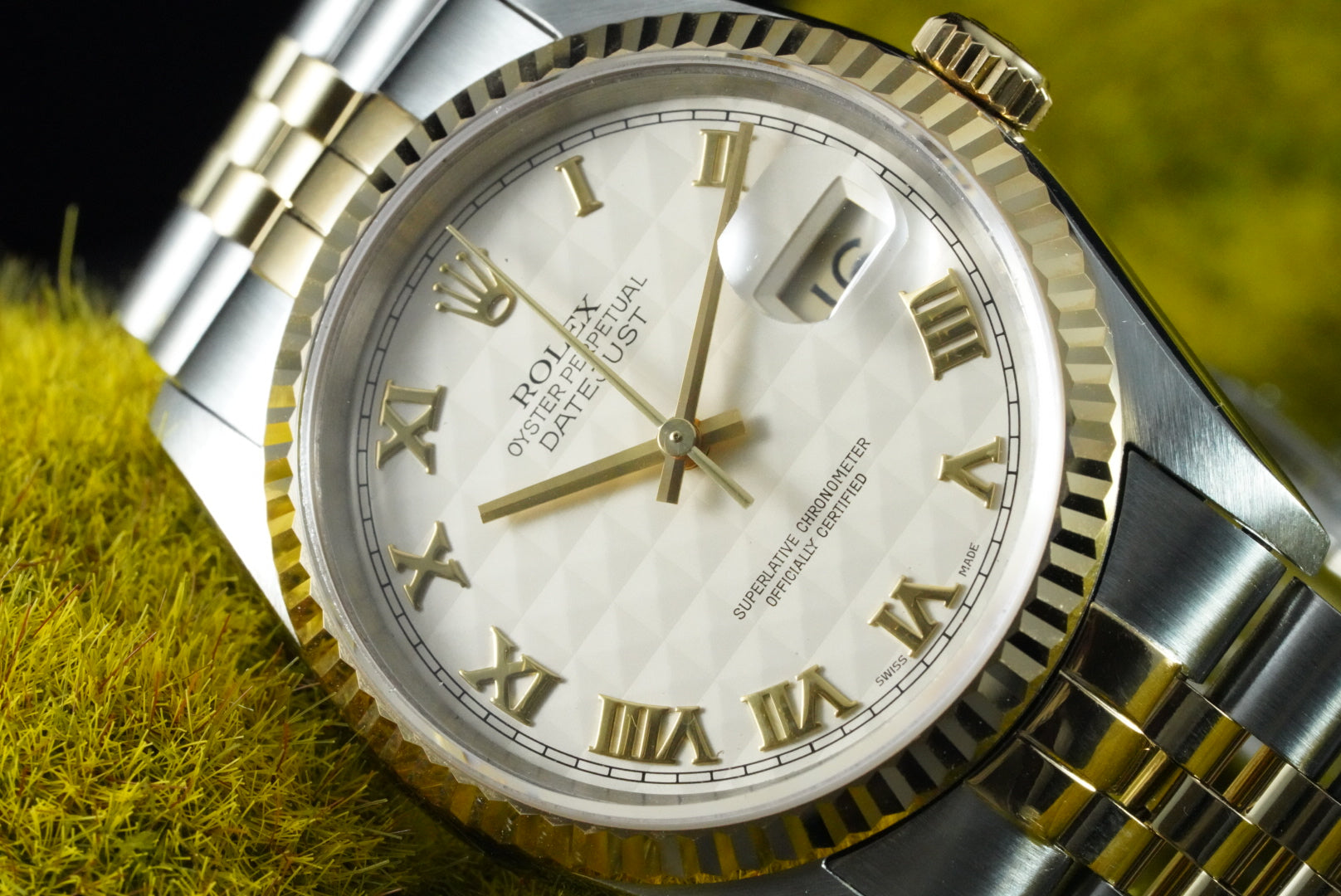 Rolex Datejust 36mm 16233 Ivory Pyramid Dial - Box & Papers RARE 2002/ MINT
