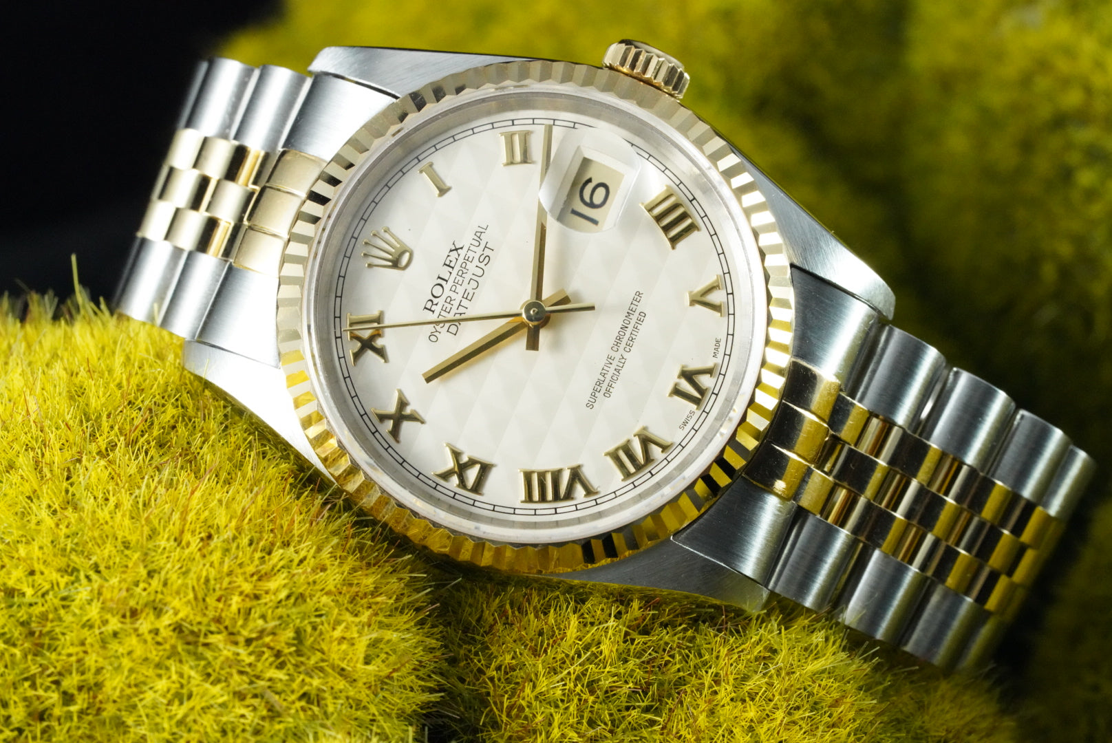 Rolex Datejust 36mm 16233 Ivory Pyramid Dial - Box & Papers RARE 2002/ MINT